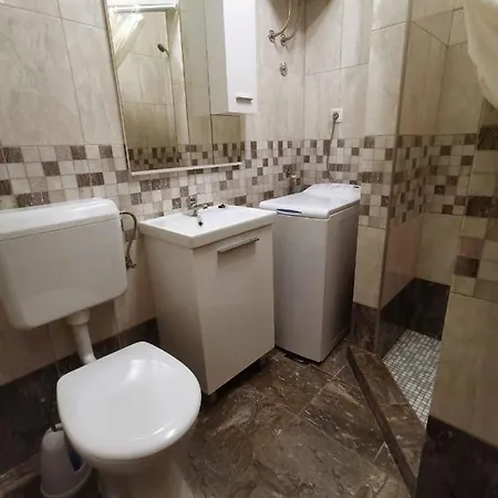 Three-bedroom In I Daire *