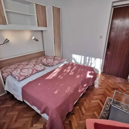 Daire Three-bedroom In I