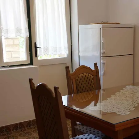 Daire Three-bedroom In I *