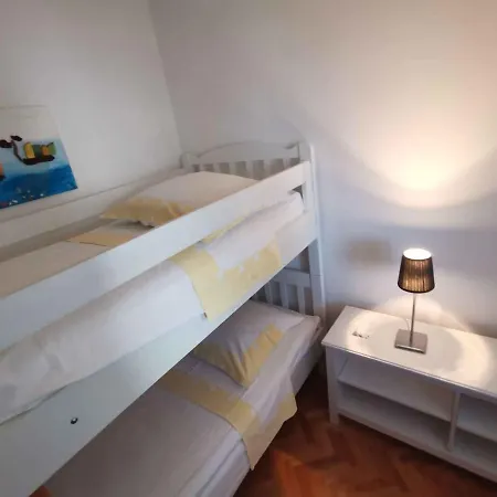Daire Three-bedroom In I