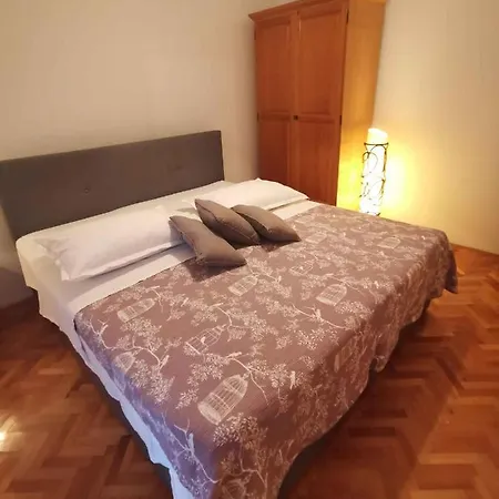 Three-bedroom In I